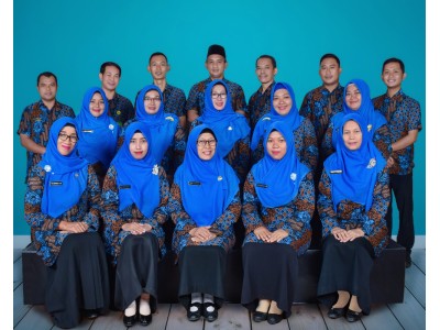 Dewan Guru dan Staff TU