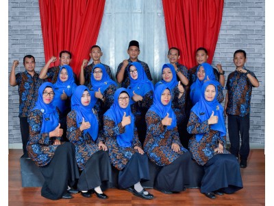 Dewan Guru dan Staff TU