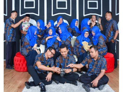 Dewan Guru dan Staff TU